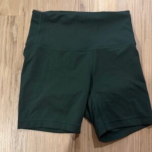 Lululemon Wunder Train Short 6”